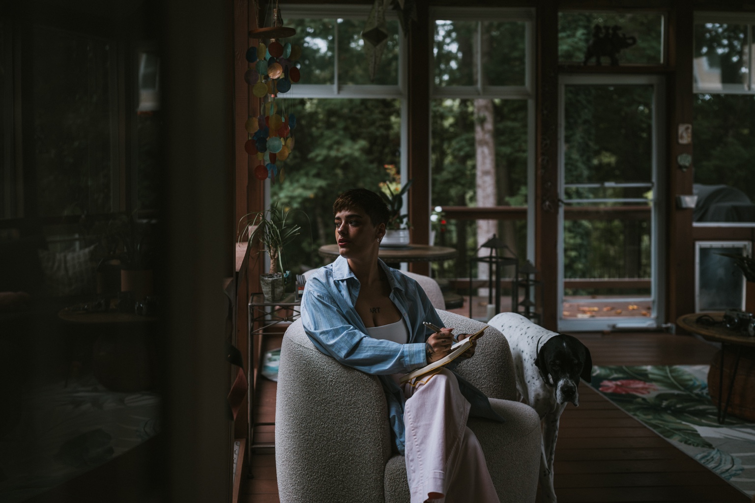An ordinary domestic moment from the Raleigh chapter